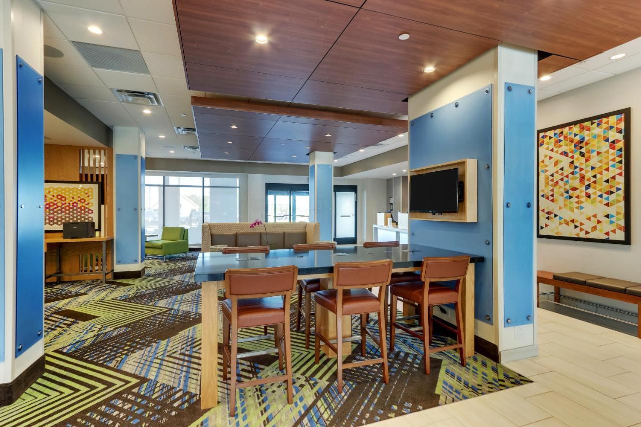 Holiday Inn Express - Wilmington - Porters Neck By Ihg Buitenkant foto