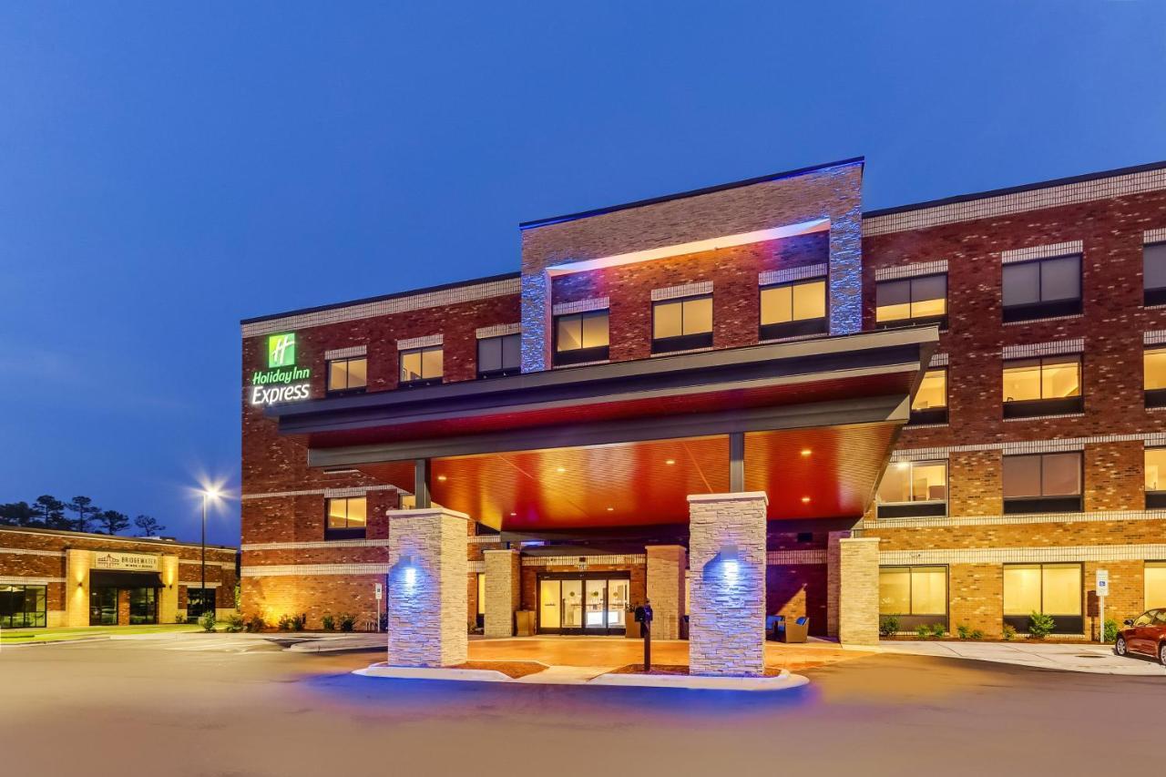 Holiday Inn Express - Wilmington - Porters Neck By Ihg Buitenkant foto